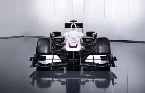 BMW_Sauber_C29_01.webp